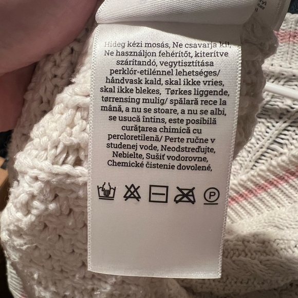 ✨Taylor Swift Official Merch Lover Cardigan!✨ - Picture 7 of 7